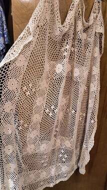537. Square Crochet tablecloth Ecru Cream